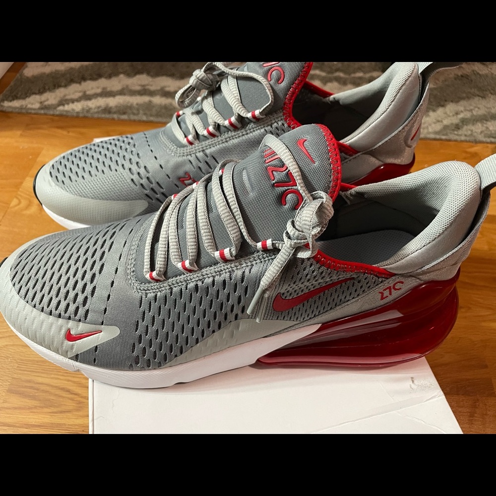 Nike Air Max 270 NWOT